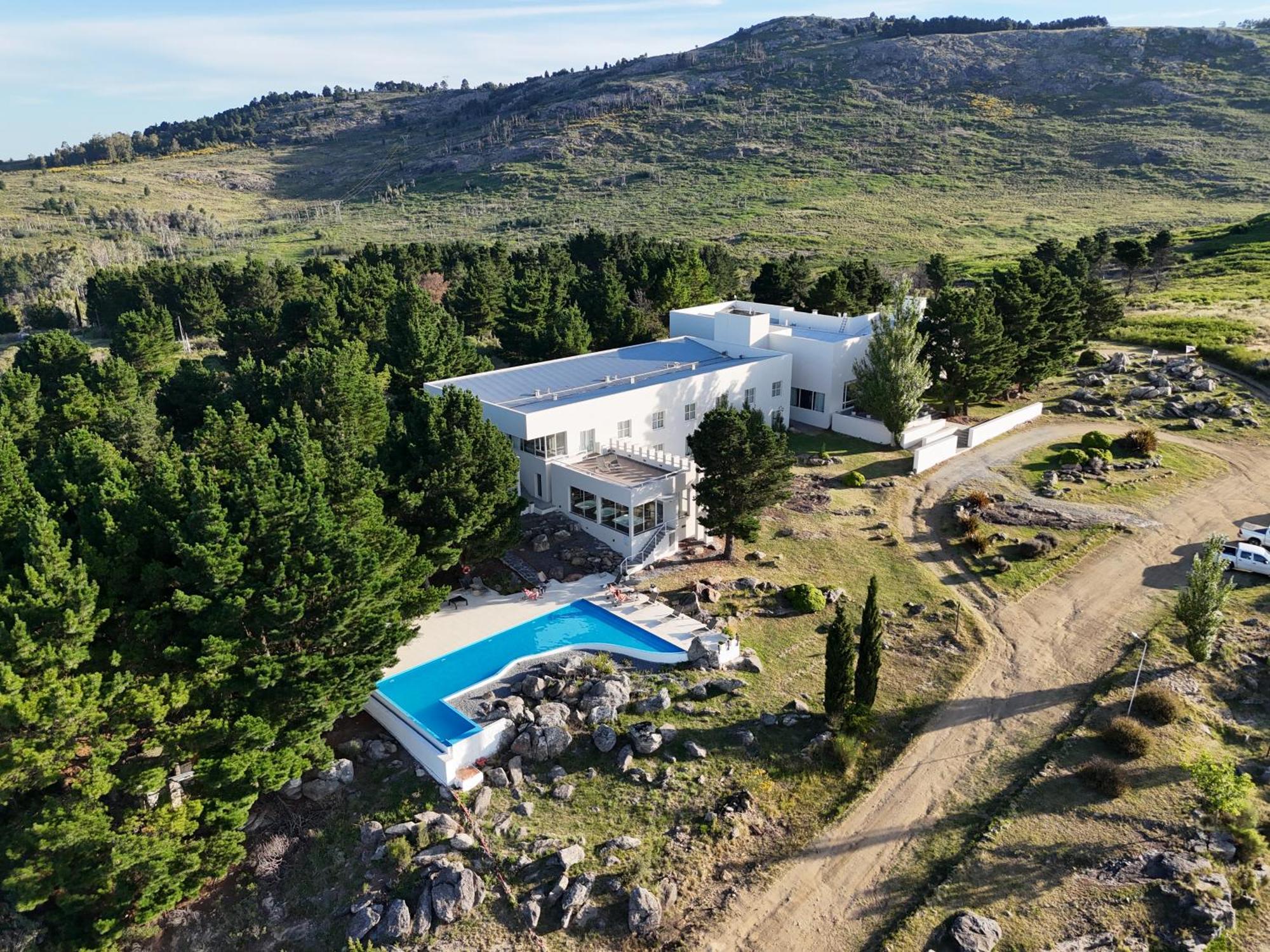 Elegance Hotel Tandil Kültér fotó
