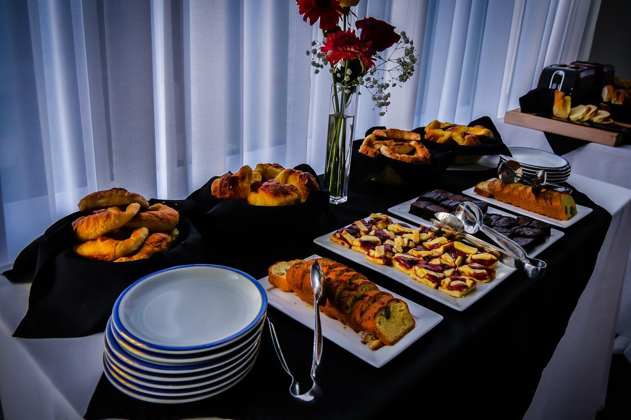 Elegance Hotel Tandil Kültér fotó