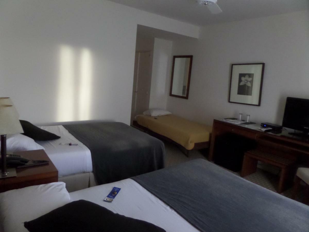 Elegance Hotel Tandil Szoba fotó