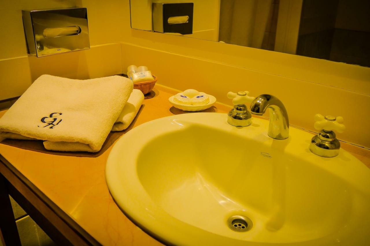 Elegance Hotel Tandil Szoba fotó