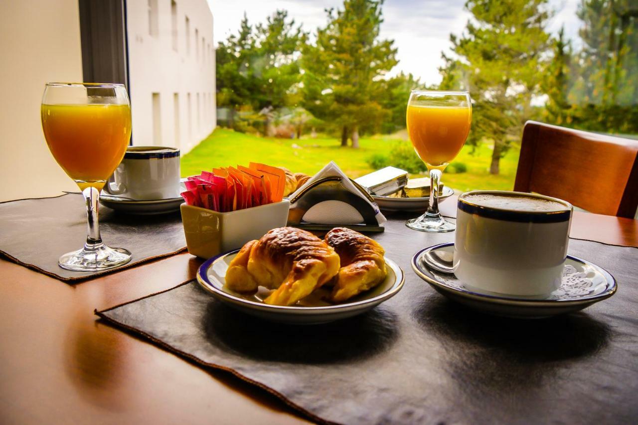 Elegance Hotel Tandil Kültér fotó